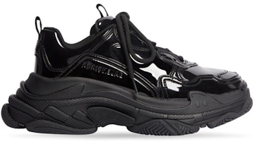 Balenciaga Triple S Sneaker 'Hitam Patent' 734954W2PAA1000 Order Balenciaga Triple S Sneaker 'Hitam Patent' 734954W2PAA1000