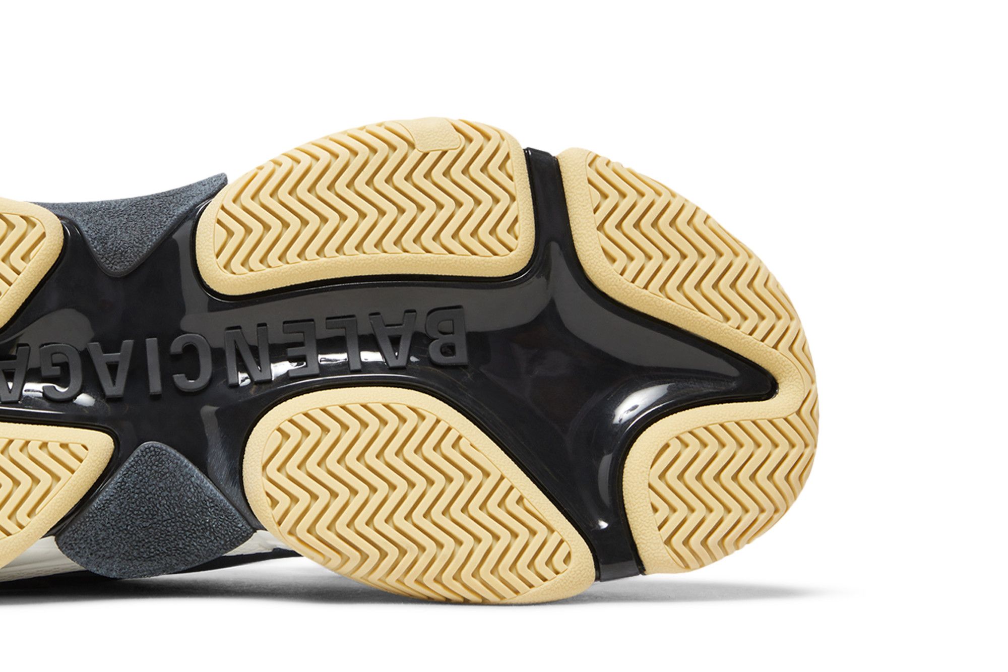 Purchase Balenciaga Triple S Sneaker ''Nero Rosso'' 2021 533882-W09OM-1000