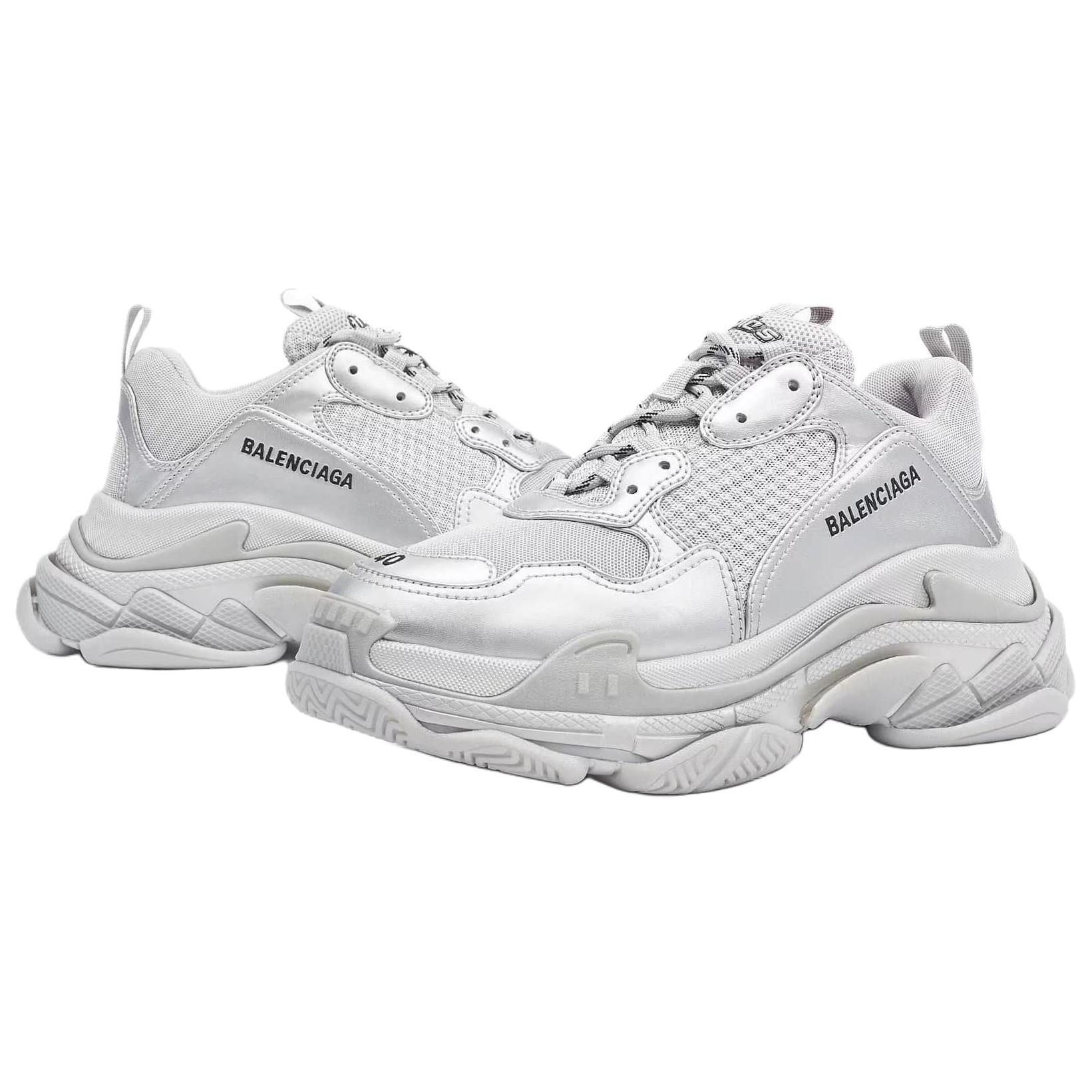 Lookbook バレンシアガ トリプルS メタリックシルバー
(Barenshiaga Toripuru S Metarikku Shirubā) 536737W2FS28100