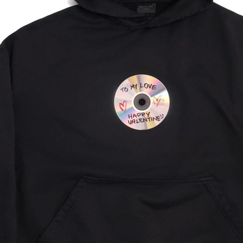 Shop Sudadera Balenciaga Unisex Negra con Letras, Diseño Oversize tipo Pullover. 739024TQVE51055