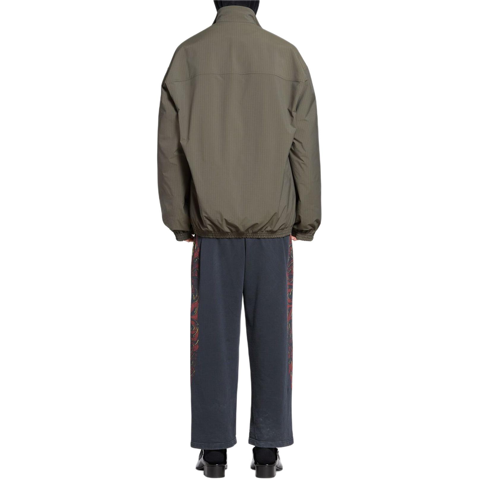 Purchase Balenciaga Unity Sports Icon Jaket Cocoon Windbreaker Hijau Zaitun. 773048TKO312840