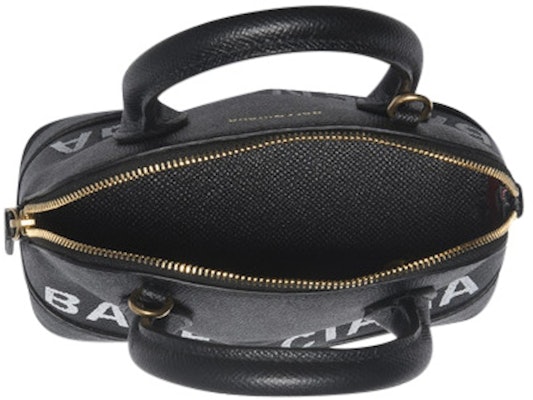 Balenciaga Ville Top Handle XXS Black/White Lookbook Balenciaga Ville Top Handle XXS Black/White