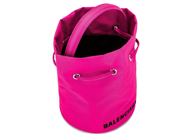 Lookbook Balenciaga Wheel Beg Serut XS Merah Jambu