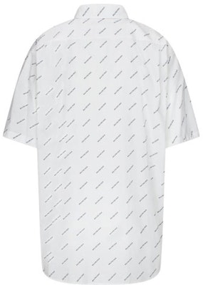 발렌시아가 화이트 로고 프린트 반팔 셔츠 레귤러 핏 534332TBL969040 Lookbook 발렌시아가 화이트 로고 프린트 반팔 셔츠 레귤러 핏 534332TBL969040