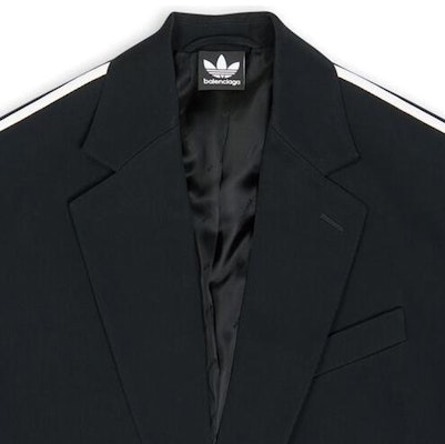 Balenciaga x Adidas FW22 Jaket Blazer Hitam Kolaborasi. 725143TIO481000 Sizing Balenciaga x Adidas FW22 Jaket Blazer Hitam Kolaborasi. 725143TIO481000