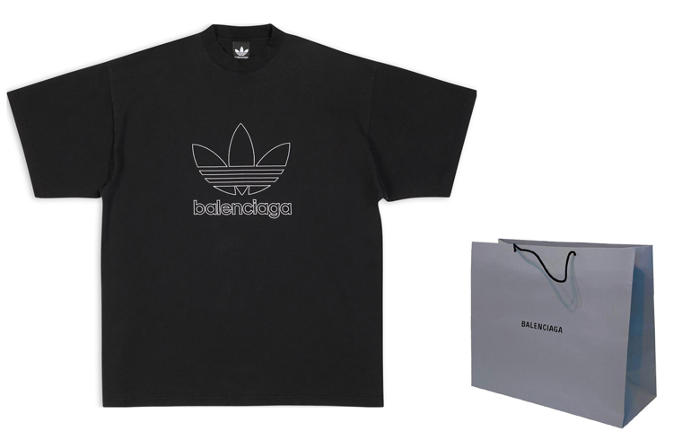 Shop Balenciaga x adidas FW22 刺繡標誌寬鬆版型黑色男士T恤 723976TNVN81070