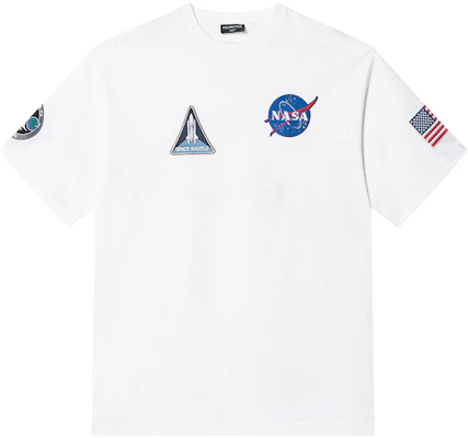 Balenciaga x NASA Logo Cetakan Baju T Putih Regular Fit. 651795TKVD79040 Buy Balenciaga x NASA Logo Cetakan Baju T Putih Regular Fit. 651795TKVD79040