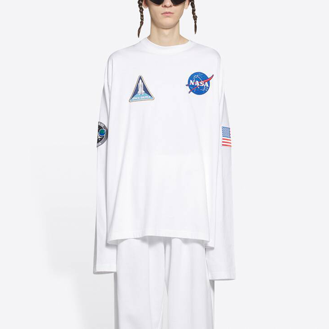 Purchase バレンシアガ×NASA 宇宙船プリント ホワイト 長袖クルーネックTシャツ メンズ 662496TKVD79040