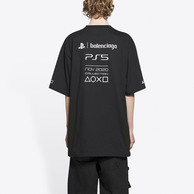 Purchase バレンシアガ x プレイステーション ロゴ 幾何学プリント オーバーサイズ ブラックTシャツ 651795TKVF31070