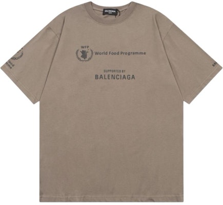 Balenciaga x WFP SS23 Baju T-Shirt Oversized Logo Cetakan Khaki Edisi. 612966TMVL27761 Buy Balenciaga x WFP SS23 Baju T-Shirt Oversized Logo Cetakan Khaki Edisi. 612966TMVL27761
