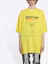 Shop Camiseta Balenciaga Amarilla Oversize con Estampado de Logo. 651795TKVF87175