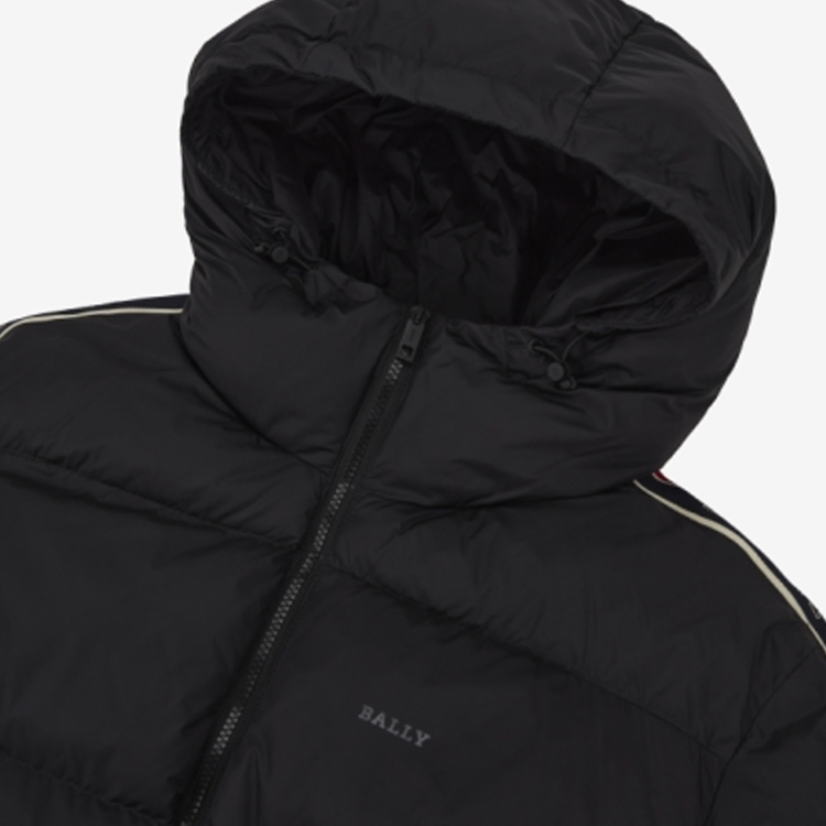 Lookbook 발리 로고 스트라이프 트림 지퍼 프론트 블랙 후드 재킷. 6302513