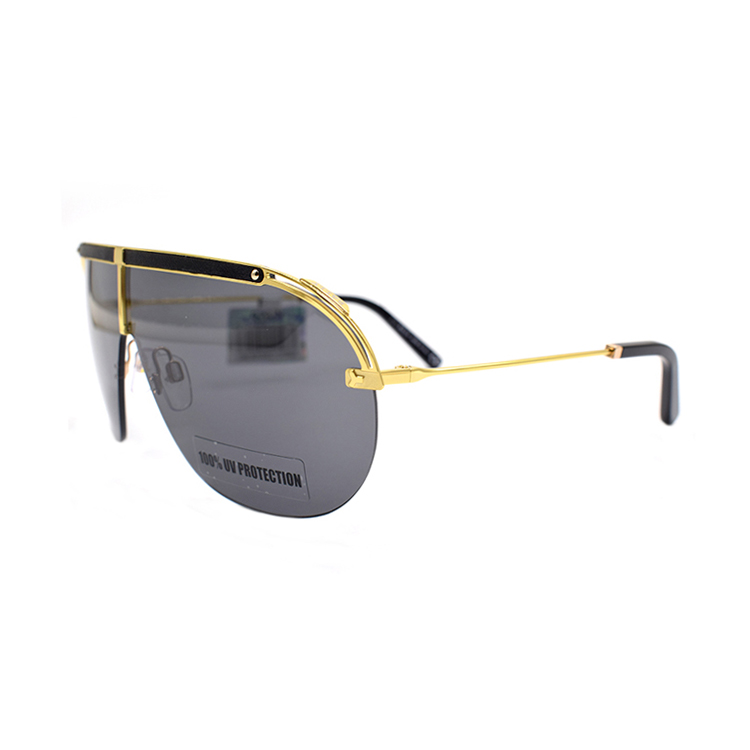 Lookbook BALLY Gafas de Sol Deportivas Doradas BY0061-H Estilo Moderno. BY0061-H 30A