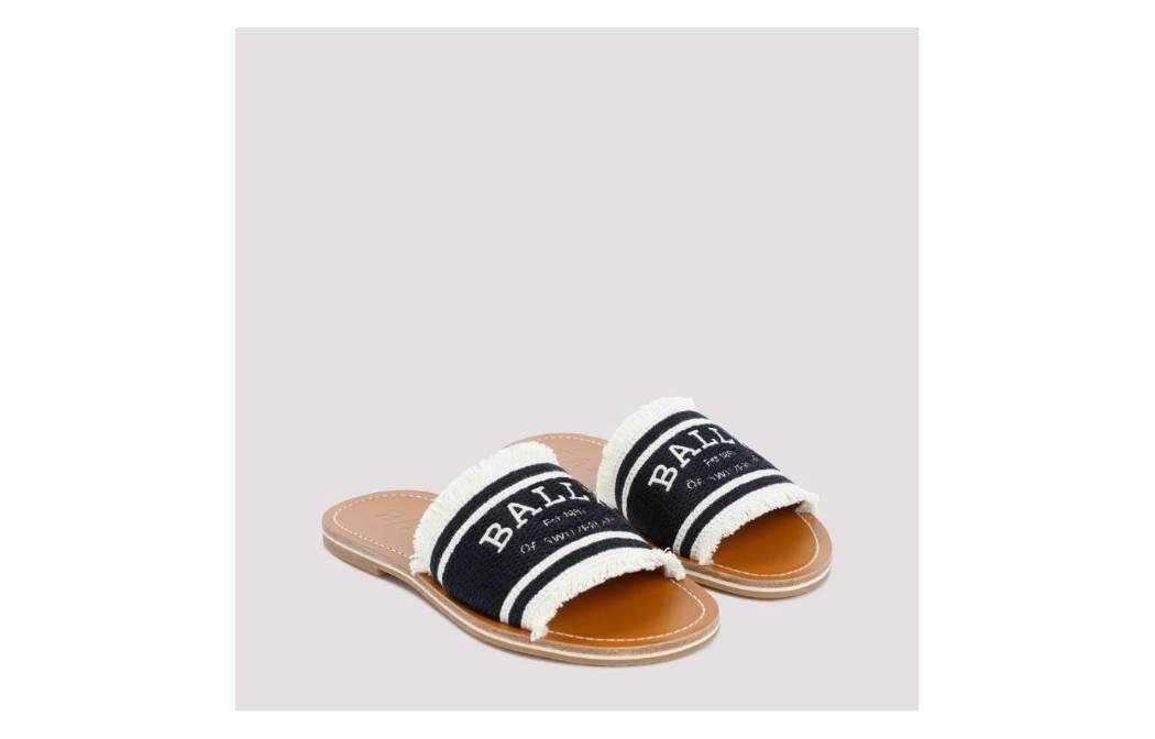 Shop バリー Bianka フラットサンダル (黒) WF101HTE034I901