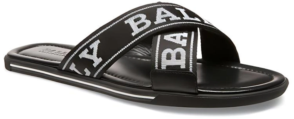 BALLY Bonks 'Parche Patchwork en Cuero y Tela Negra' 6221311 Lookbook BALLY Bonks 'Parche Patchwork en Cuero y Tela Negra' 6221311