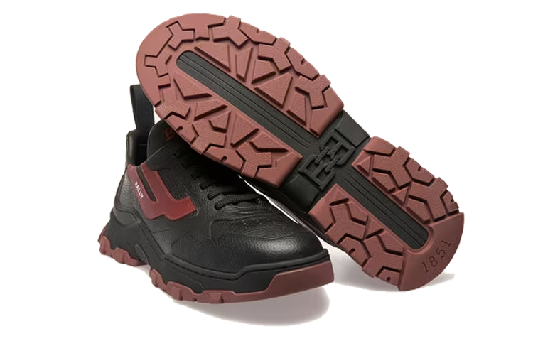 Shop バリー レザー ローカットスニーカー 黒×赤 6301551