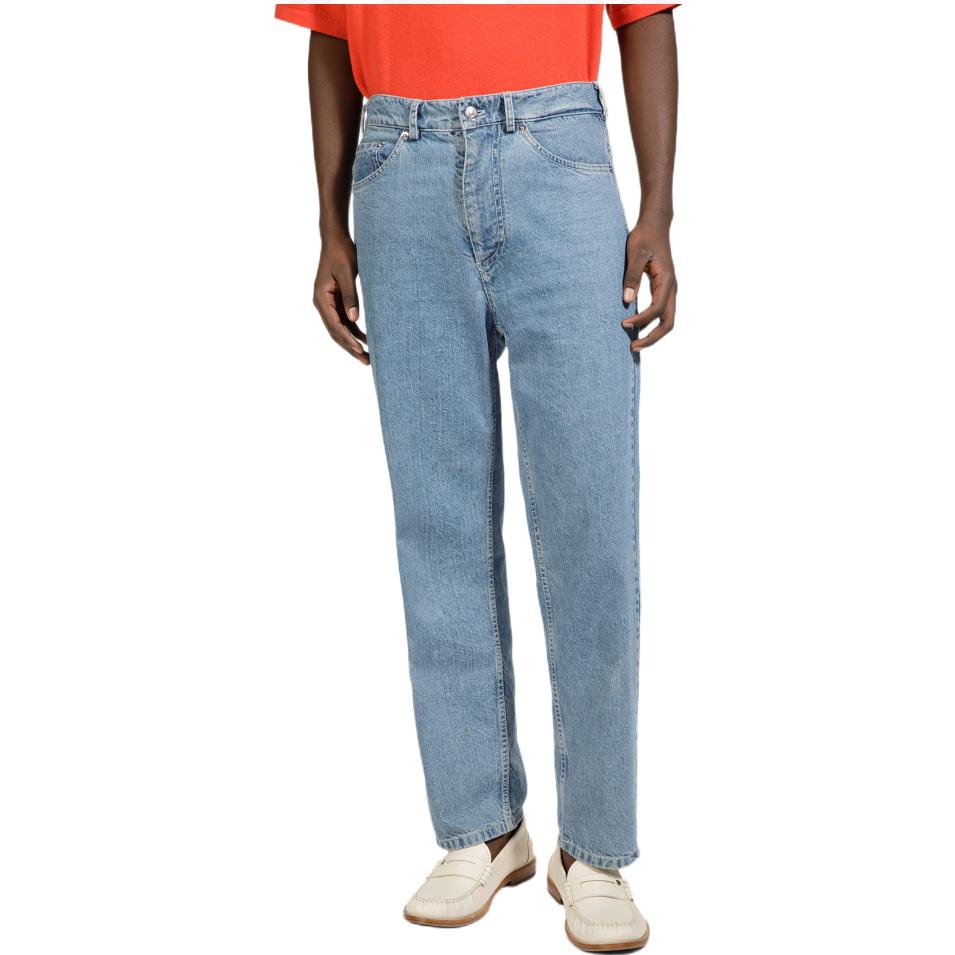 Lookbook バリー SS23 リラックスストレートフィット ブルーデニムジーンズ カジュアルスタイル。 6303665