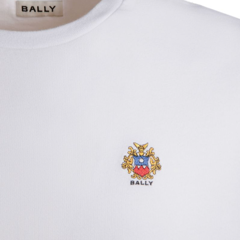 Shop BALLY SS24 Kaos Putih Crewneck dengan Bordir Logo. MJE06LCO318