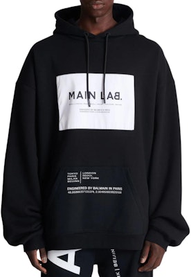 巴尔曼 黑色标志贴布宽松版型连帽卫衣套头衫 CH6JT210-ME52-EAB Lookbook 巴尔曼 黑色标志贴布宽松版型连帽卫衣套头衫 CH6JT210-ME52-EAB