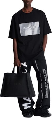 발망 블랙 로고 프린트 크루넥 반팔 티셔츠 CH6EH015-BC69-0PA Lookbook 발망 블랙 로고 프린트 크루넥 반팔 티셔츠 CH6EH015-BC69-0PA