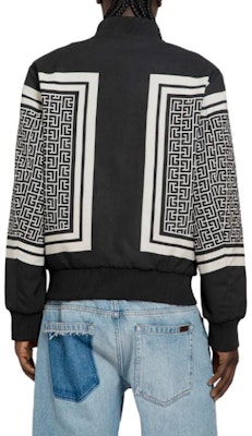 발망 블랙 로고 프린트 하이 칼라 자켓 BH1TF354XG25-EJH Purchase 발망 블랙 로고 프린트 하이 칼라 자켓 BH1TF354XG25-EJH