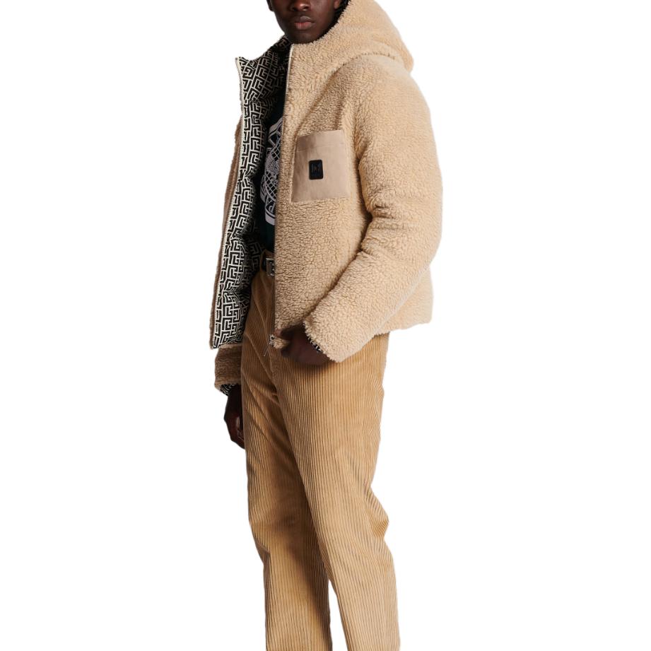 Lookbook 巴尔曼棕色双面羊羔绒外套字母印花设计. BH1TH680-XG23-0AI