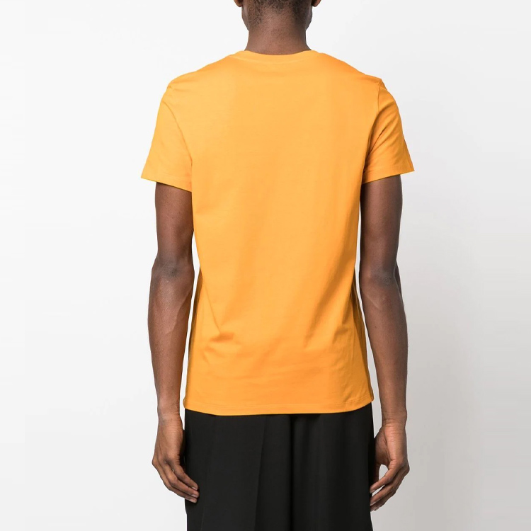 Purchase Camiseta Naranja BALMAIN de Cuello Redondo con Pequeño Logo Impreso. AH1EF000BB04-KBJ