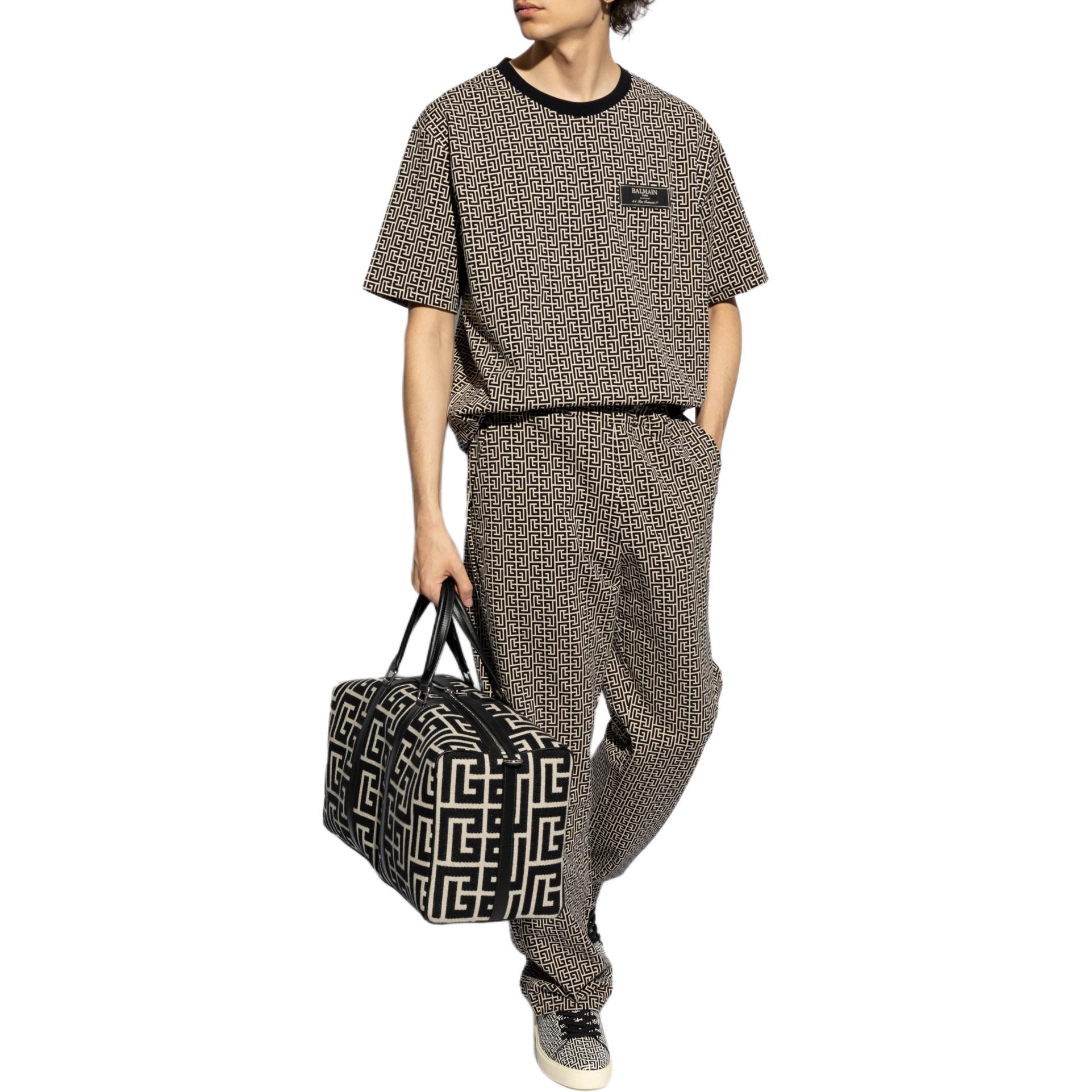 Lookbook BALMAIN All-Over Print Crewneck Short Sleeve T-Shirt Men Black DH1EG000JC97-GFE