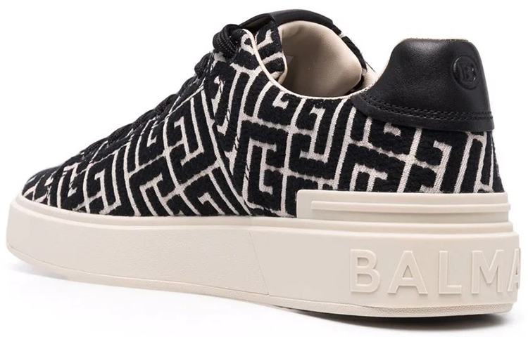 Lookbook Balmain B-Court 'Monogram Hitam' WM1VI244TJMS-GFE