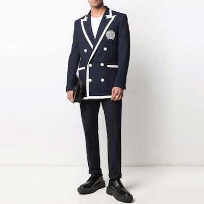 BALMAIN FW21 藍色刺繡網球標誌修身西裝外套。 WH1SI003081W-SAJ Lookbook BALMAIN FW21 藍色刺繡網球標誌修身西裝外套。 WH1SI003081W-SAJ