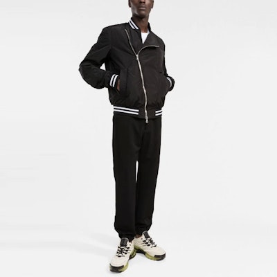 발망 FW21 로고 프린트 봄버 재킷 블랙 XH1TF086XB27-EAB Lookbook 발망 FW21 로고 프린트 봄버 재킷 블랙 XH1TF086XB27-EAB