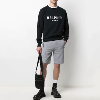 BALMAIN FW22 Letter Print Crewneck Sweatshirt Black Silver YH1JQ005BB29-EAC Lookbook BALMAIN FW22 Letter Print Crewneck Sweatshirt Black Silver YH1JQ005BB29-EAC