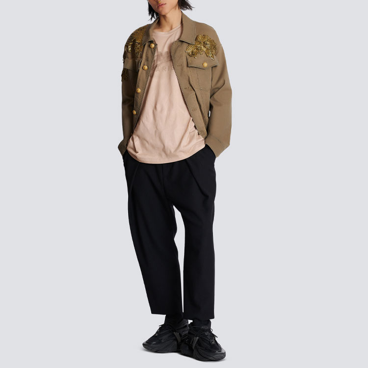 Lookbook BALMAIN FW22 Gold Letter Print Short Sleeve T-Shirt  Fashion Tee AH1EG010GC61-WDV