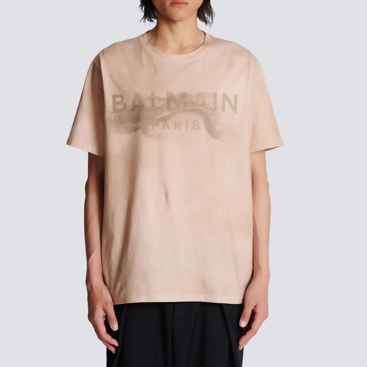 Shop BALMAIN FW22 Gold Letter Print Short Sleeve T-Shirt  Fashion Tee AH1EG010GC61-WDV