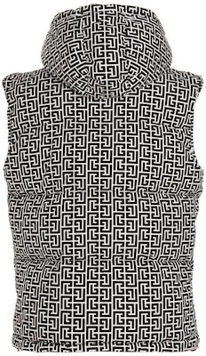 발망 FW22 로고 퍼퍼 베스트 블랙 의류. YH2TO095-XB50-EAB Lookbook 발망 FW22 로고 퍼퍼 베스트 블랙 의류. YH2TO095-XB50-EAB