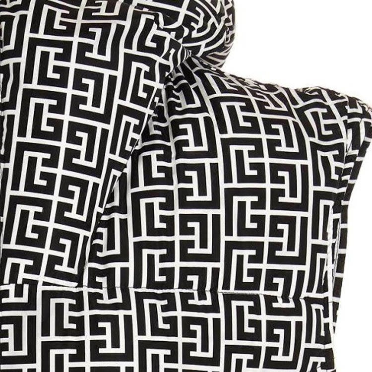 Sizing 발망 FW22 로고 퍼퍼 베스트 블랙 의류. YH2TO095-XB50-EAB