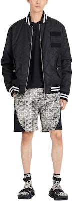 발망 FW22 퀼팅 솔리드 컬러 블랙 남성 봄버 재킷. YH1TF220XB33-GFE Shop 발망 FW22 퀼팅 솔리드 컬러 블랙 남성 봄버 재킷. YH1TF220XB33-GFE