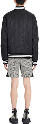 발망 FW22 퀼팅 솔리드 컬러 블랙 남성 봄버 재킷. YH1TF220XB33-GFE Purchase 발망 FW22 퀼팅 솔리드 컬러 블랙 남성 봄버 재킷. YH1TF220XB33-GFE