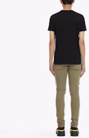 Shop BALMAIN SS21 金色標誌短袖圓領T恤 黑色 (). VH1EF000-B065-0PA