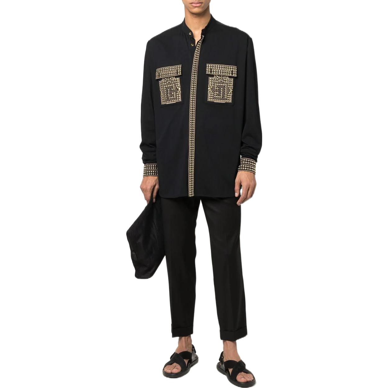 Lookbook 巴尔曼 SS22 黑色修身裁剪长裤，带标志压纹纽扣 XH1PM030WB120PA