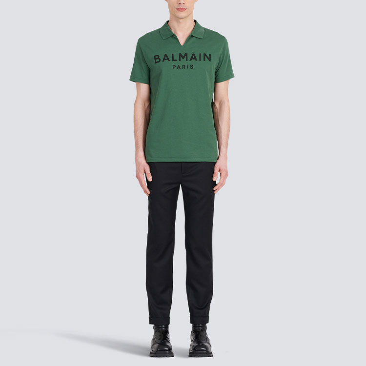 Lookbook 巴尔曼 SS22 绿色徽标印花 Polo 衫. YH1GB005BB65-UDD