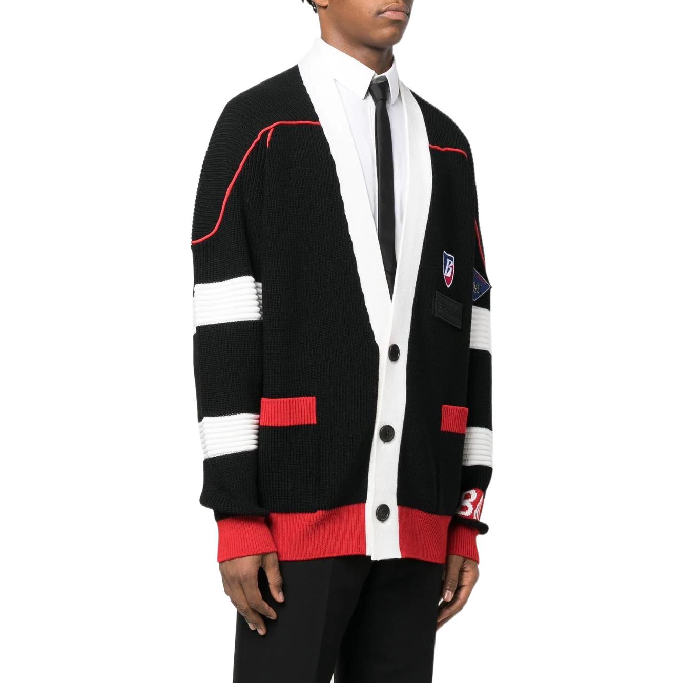 Purchase BALMAIN SS22 Sweater Rajut Hitam V-Neck Logo Patch Kontras. YH1KL035KC07EBE