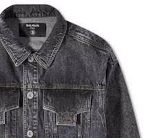 Details for BALMAIN SS23 Jaket Denim Hitam dengan Banyak Kantong dan Desain Berkerah. AH1TC221DD10-0PC