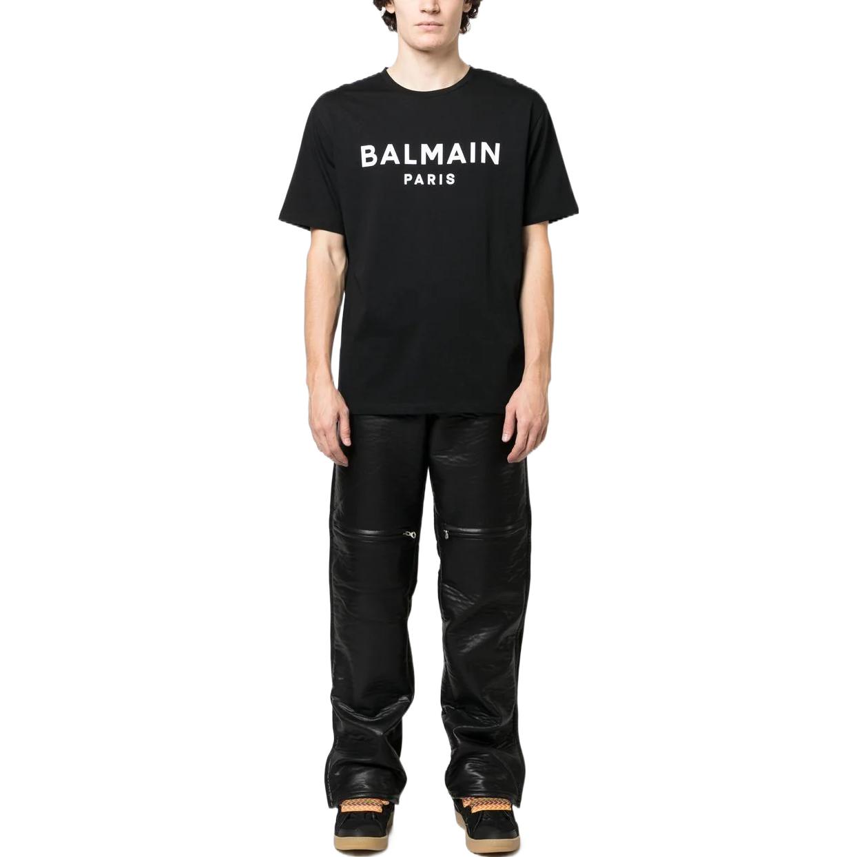 Shop BALMAIN SS23 Baju-T Hitam Cetakan Huruf Lengan Pendek Crewneck. AH1EG000BB73-EAB