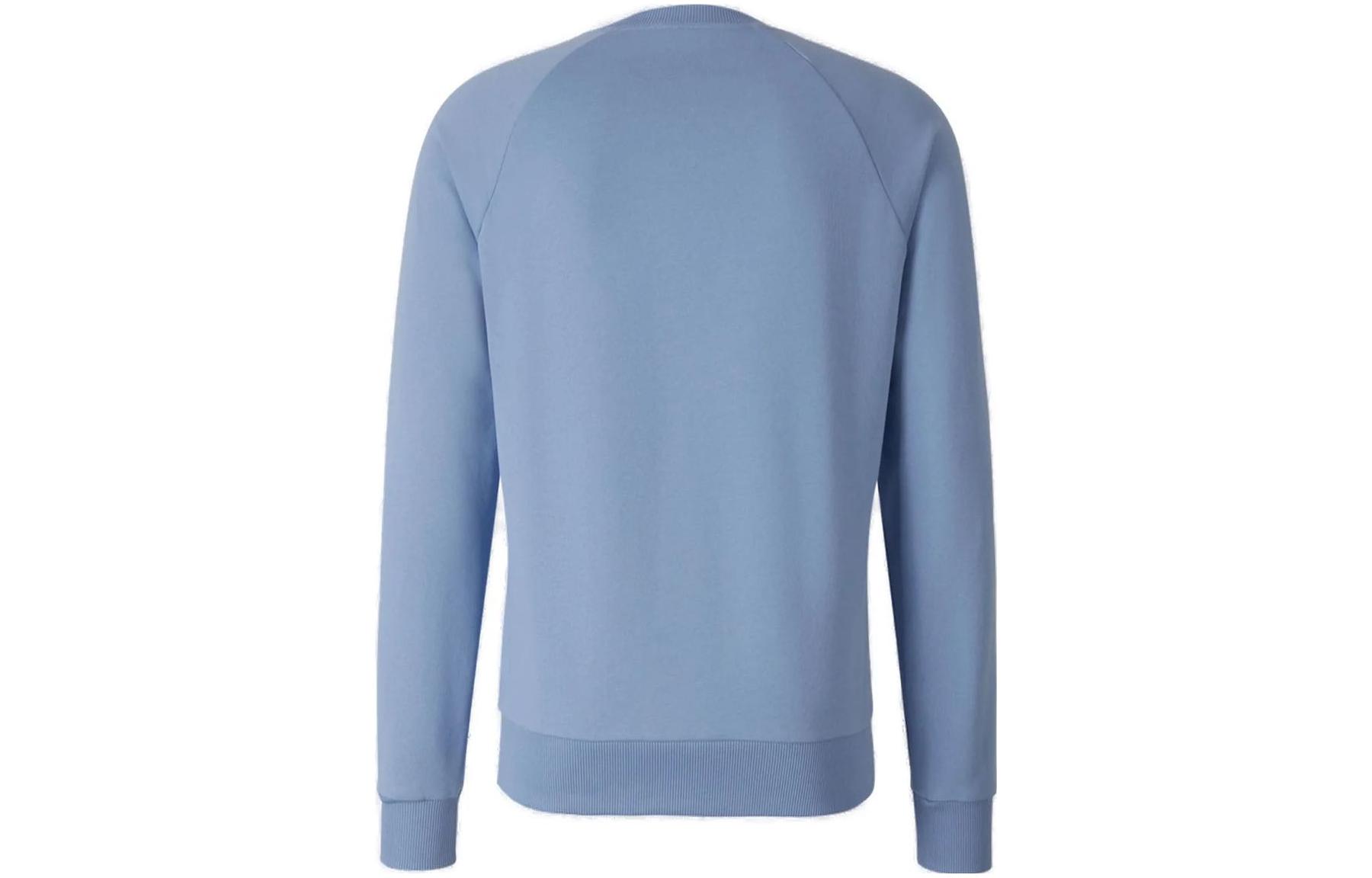 Lookbook 발망 SS23 블루 로고 프린트 크루넥 풀오버 스웨트셔츠 롱슬리브. AH0JQ005BB04-SGF