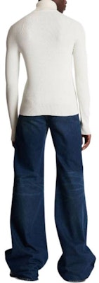 발망 SS23 화이트 하이넥 니트 풀오버 스웨터 BH1KH015KE93-0KA Purchase 발망 SS23 화이트 하이넥 니트 풀오버 스웨터 BH1KH015KE93-0KA