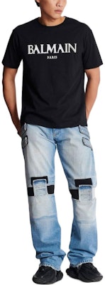 巴尔曼SS23浮雕Logo男女同款黑色圆领T恤 AH0EG000BC27-EAB Lookbook 巴尔曼SS23浮雕Logo男女同款黑色圆领T恤 AH0EG000BC27-EAB