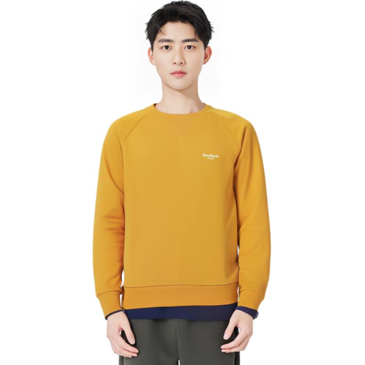 Lookbook BALMAIN SS23 橘色字母印花圓領長袖上衣. AH1JQ005BB04-KBJ