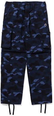 BAPE 迷彩印花中腰直筒工裝褲。 1J80-152-015 Order BAPE 迷彩印花中腰直筒工裝褲。 1J80-152-015