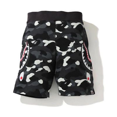 BAPE City Camo Shark Print Shorts 1G80-153-010